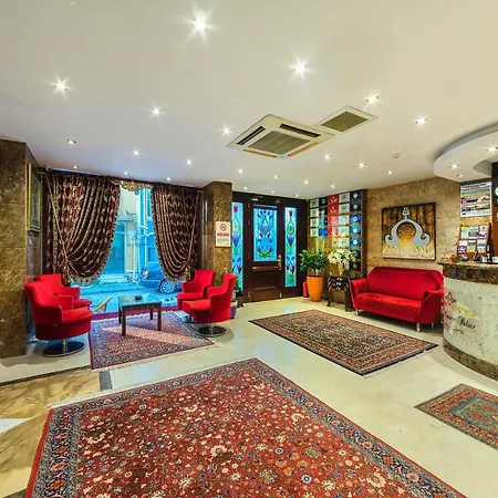 Hotell The Magnaura Palace 4*