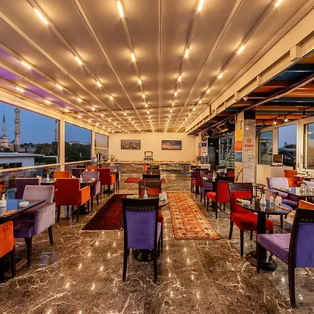 Hotell The Magnaura Palace 4*