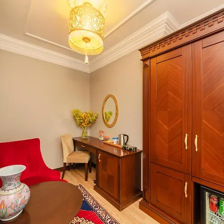 Hotell The Magnaura Palace 4*