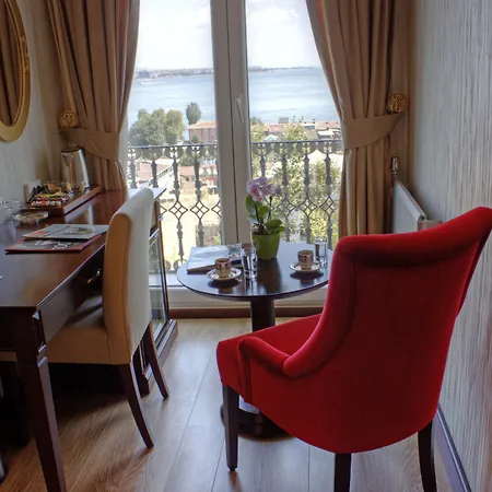 The Magnaura Palace Hotel Istanbul