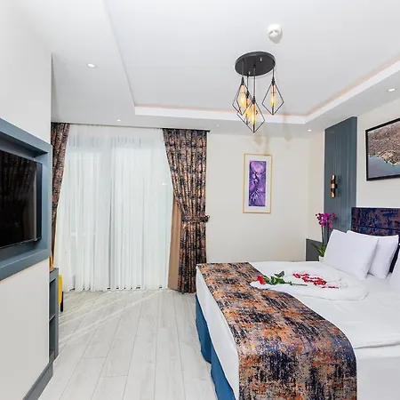 The Magnaura Palace Hotel Istanboel