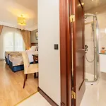 The Magnaura Palace Ξενοδοχείο 4*