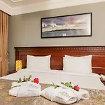 The Magnaura Palace Ξενοδοχείο 4*