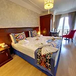 The Magnaura Palace Ξενοδοχείο 4*