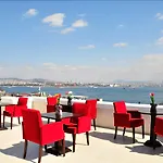 Ξενοδοχείο The Magnaura Palace