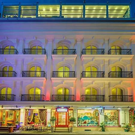 Ξενοδοχείο The Magnaura Palace